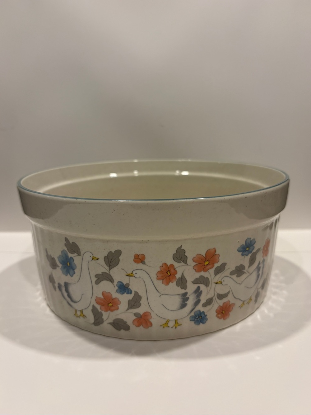 Vintage Country Geese Ceramic Casserole Dish 8" Made in Japan